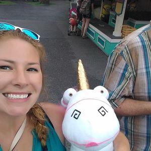 Meet your Posher, Angie